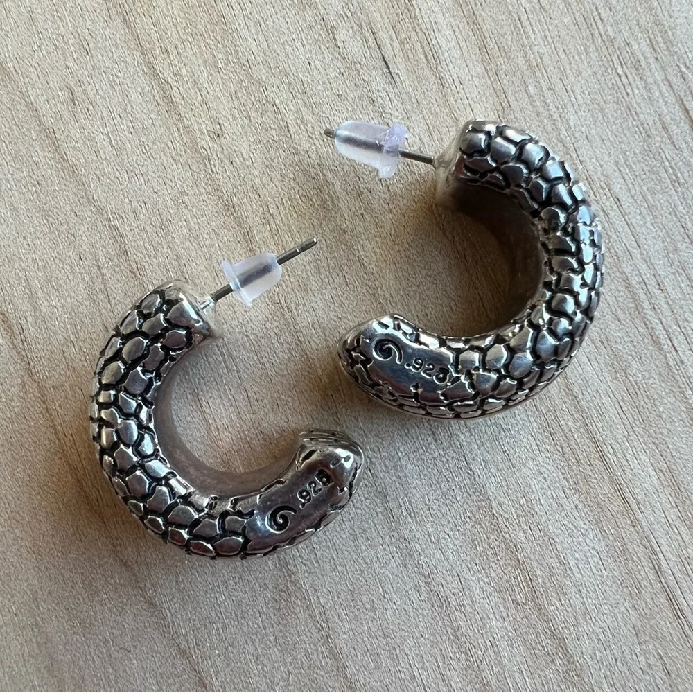 925 Sterling silver Puffy open hoop earrings with oxidized snake skin texture